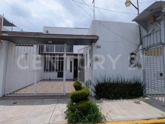 Casa en Renta en Colonia Bosques de México, Tlalnepantla, Edo. México