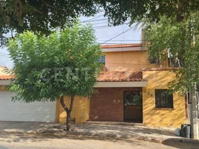 CASA EN RENTA EN COLONIA GUADALUPE CON VOCACION COMERCIAL