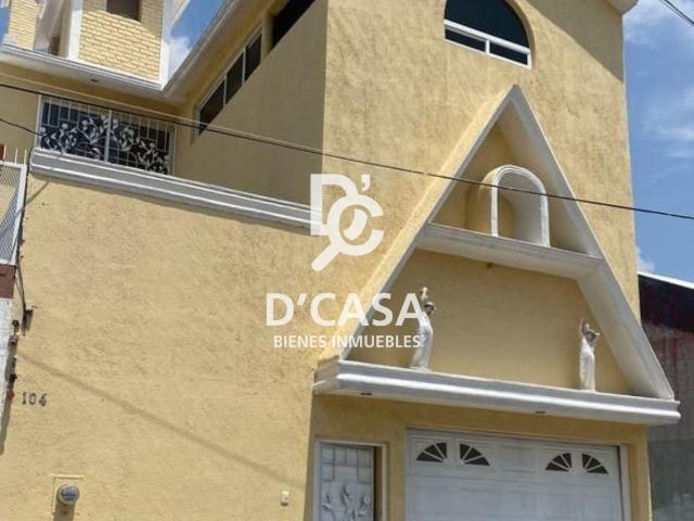CASA EN RENTA EN COLONIA DEL PARQUE – D'Casa Inmuebles