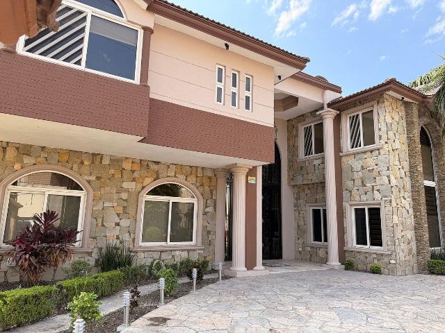 Casa en Renta en Colinas de San Jeronimo