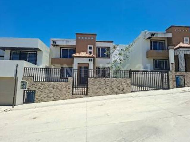 CASA EN RENTA EN COLINAS DEL MAR, ENSENADA, BAJA CALIFORNIA