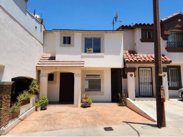 Casa en renta en Colinas del Rey, Tijuana, Baja California