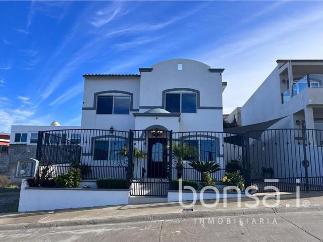 Casa en RENTA en Colinas Del Sauzal