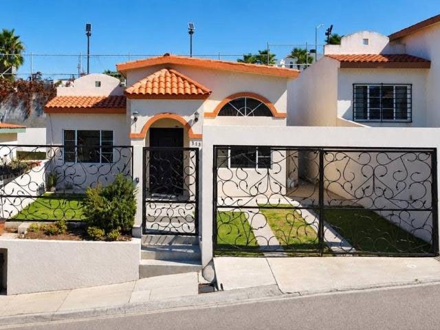 CASA EN RENTA EN COLINAS DEL SAUZAL EN ENSENADA, BAJA CALIFORNIA
