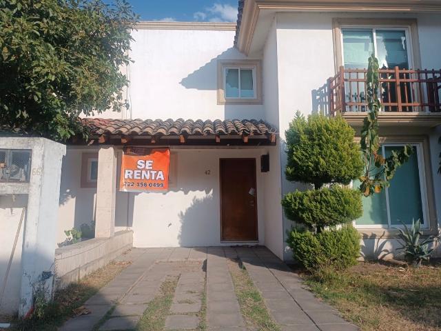 Casa en renta en comunidad cerrada en Cuautlancingo, Puebla