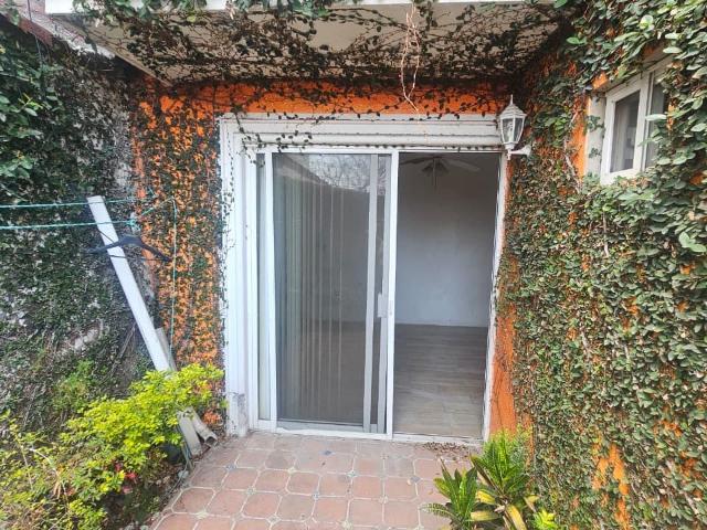 CASA EN RENTA EN CONDOMINIO,AL SUR DE CUERNAVACA EN BURGOS BUGAMBILIAS