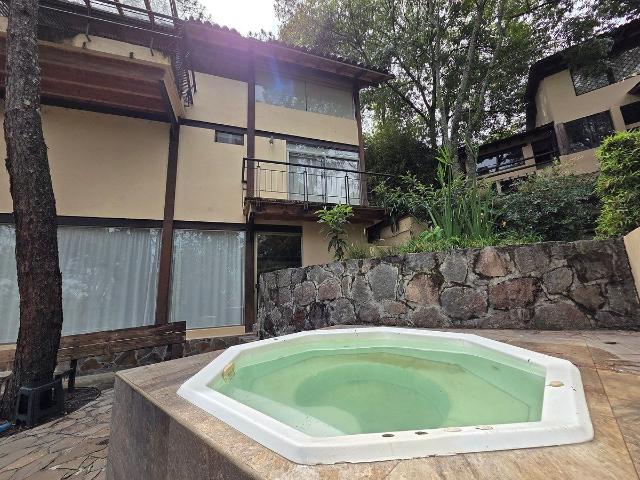 Casa en renta en CONDOMINIO en Valle de Bravo en Loto Azul