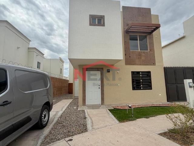 CASA EN RENTA EN CORSICA RESIDENCIAL