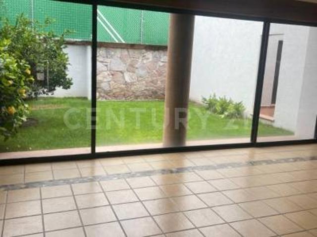 Casa en Renta en Coto Exclusivo