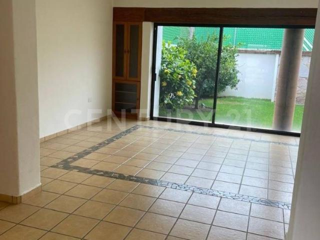 Casa en Renta en Coto Exclusivo