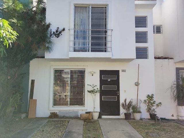 casa en renta en coto sobre valle de los molinos