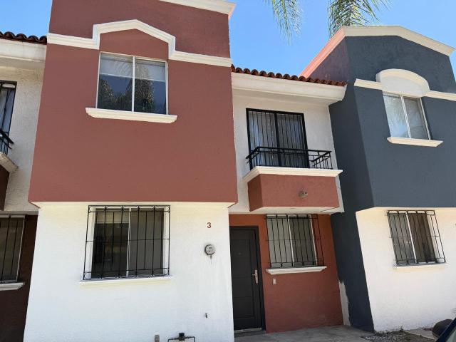 Casa en Renta en Coto Privado Jardines del Valle, Zapopan