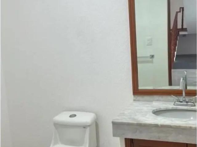 Casa en renta en Coyoacán con 4 recámaras y cocina equipada