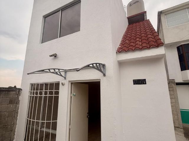 Casa en Renta en ex Rancho San Dimas