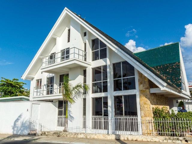 Casa en renta en el malecón. De campeche