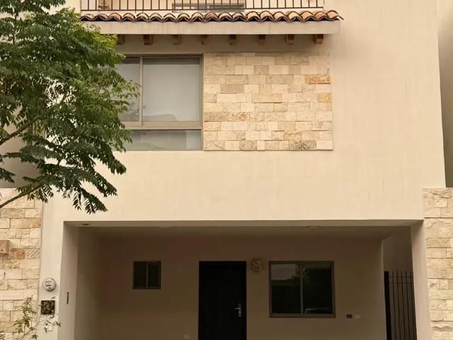 CASA EN RENTA EN EL MAYORAZGO RESIDENCIAL