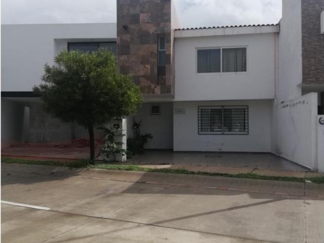 Casa en renta en El Mayorazgo Residencial, León, Guanajuato