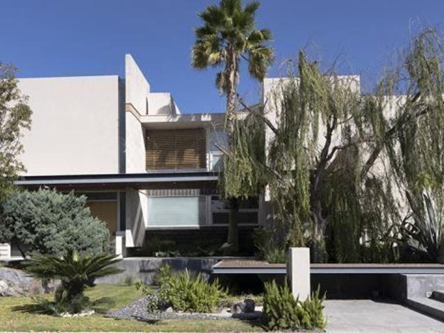 CASA EN RENTA EN EL CAMPANARIO, QRO
