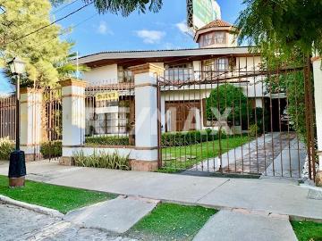 Casa en renta en el Campestre