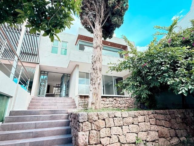 Casa en RENTA en el campestre