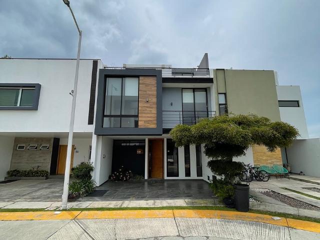 Casa en RENTA en el CAMPESTRE coto BAKAL