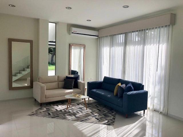 CASA EN RENTA EN EL COUNTRY CLUB