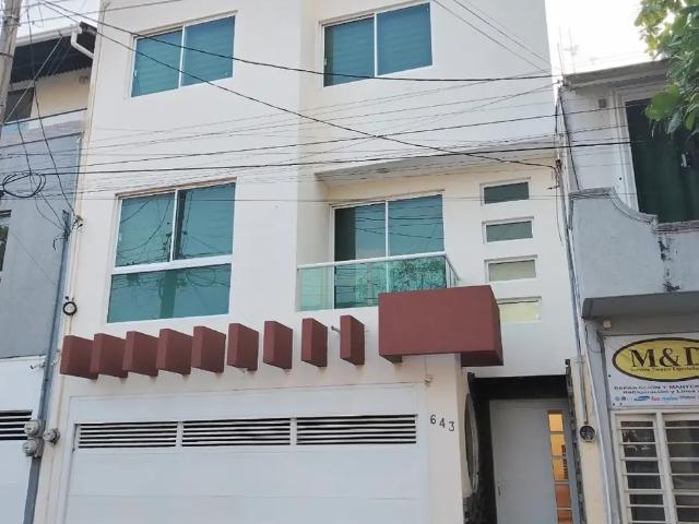 CASA EN RENTA EN EL FRACC REFORMA VERACRUZ, VER