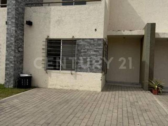 Casa en renta en el Fraccionamiento Alviento Residencial