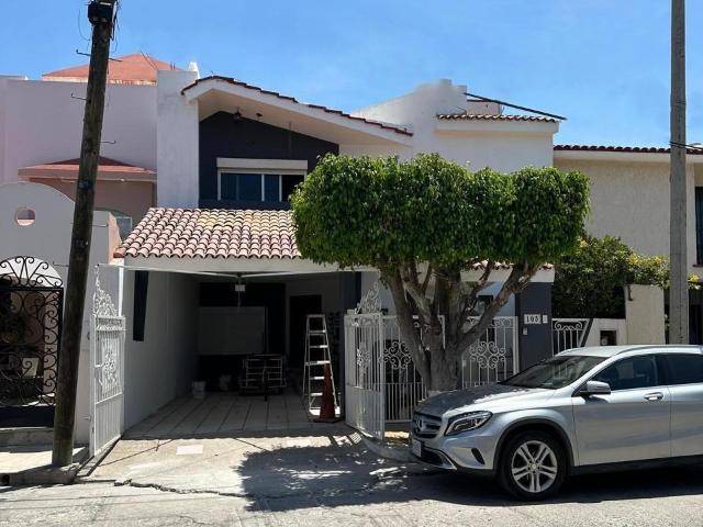 Casa en renta en El Toreo