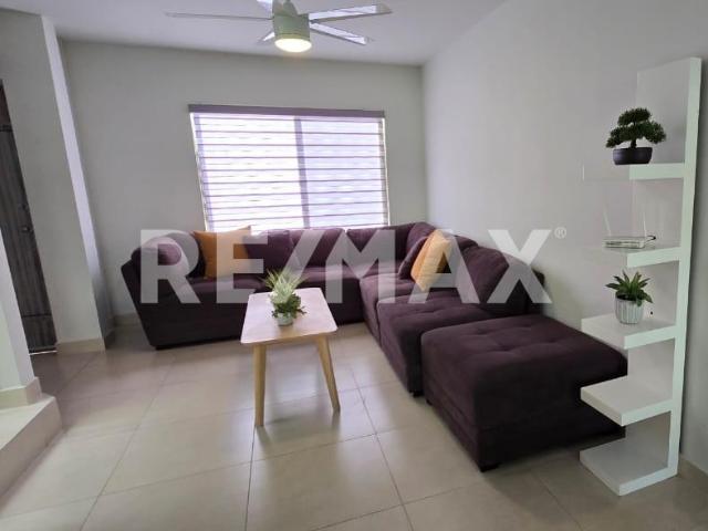 CASA EN RENTA EN ENSENADA