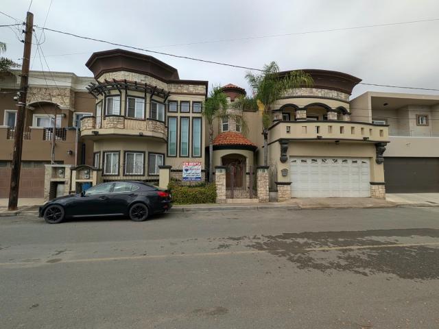 CASA EN RENTA EN ENSENDA