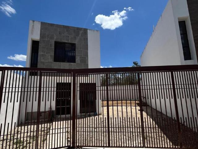 Casa en Renta en Esmeralda Residencial, M?rida