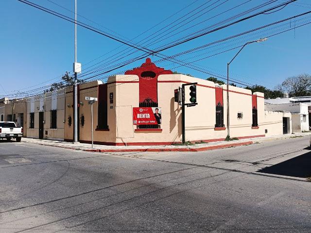 Casa en renta en esquina Centro de Mérida