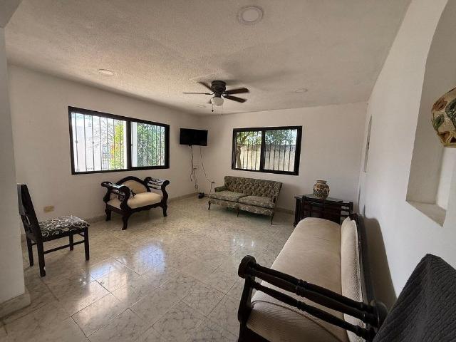Casa en renta en esquina en Chuburná | 4 recámaras y piscina