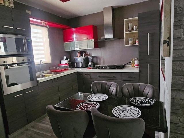Casa en Renta en esquina y terreno excedente
