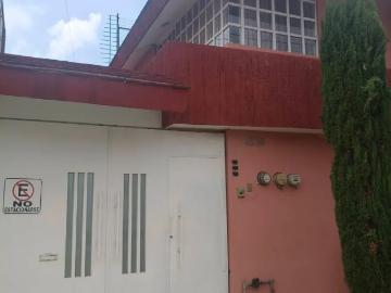 CASA EN RENTA EN ESTRELLAS DEL SUR