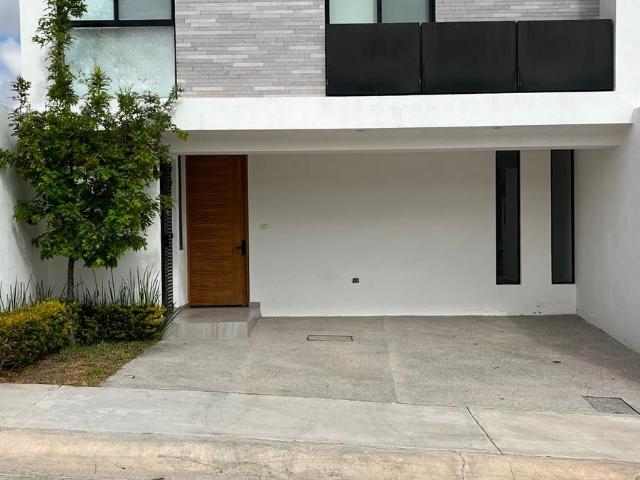 CASA EN RENTA EN FORJAREAL