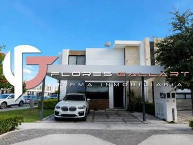 Casa En Renta En Fracc. Muralia Al Norte De La Ciudad De Agu