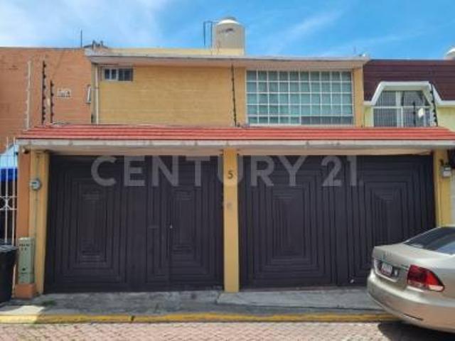 Casa en renta en Fracc, Jardines del Alba, Cuautitlán Izcalli, Edo. Mex