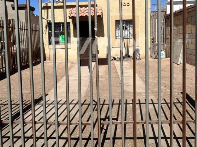CASA EN RENTA EN FRACC. LOMAS ALTAS, MEXICALI, B.C