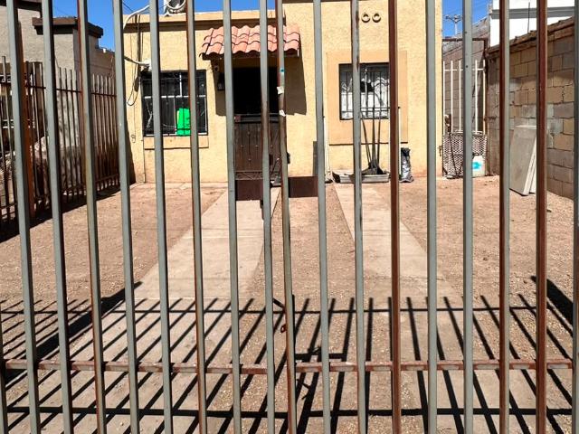 CASA EN RENTA EN FRACC. LOMAS ALTAS, MEXICALI, B.C