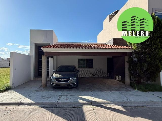 CASA EN RENTA EN FRACC. LOS PINOS RESIDENCIAL
