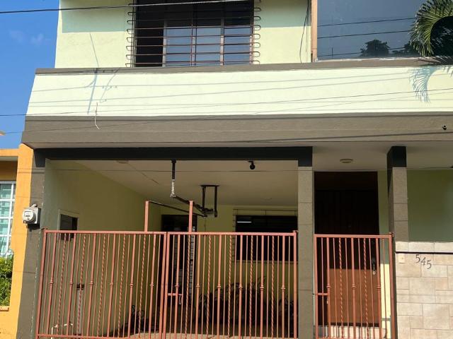CASA EN RENTA EN FRACC REFORMA VERACRUZ