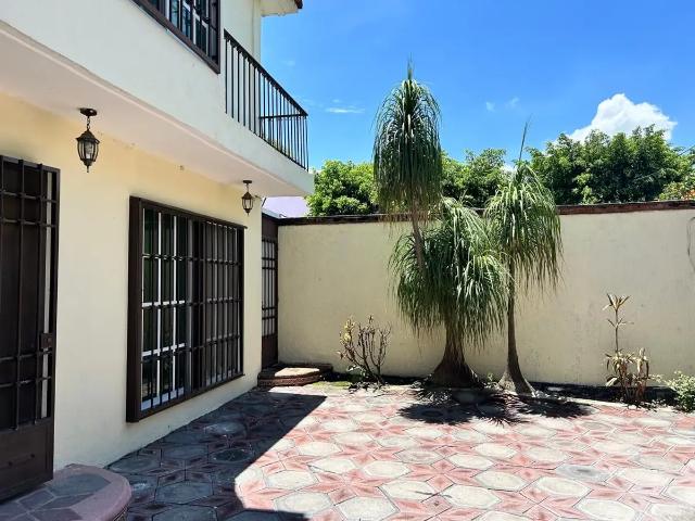 Casa en renta en Fracc Rinconada la Palma, Jiutepec, Morelos