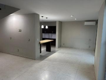 CASA EN RENTA EN FRACC. SANTILLANA