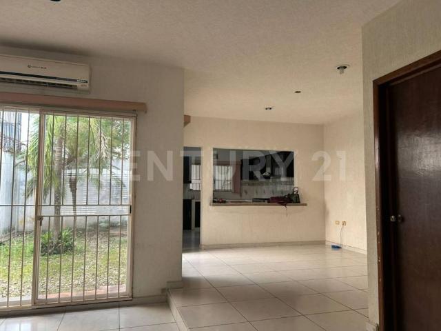 CASA EN RENTA EN FRACC. SOL CAMPESTRE, VILLAHERMOSA, TABASCO
