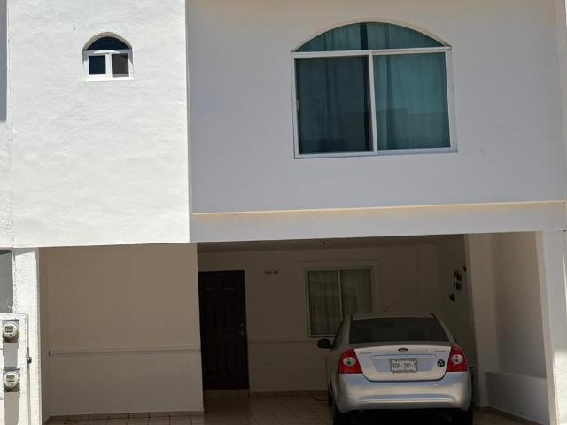 Casa en renta en Fracc. Viñedos, La Campiña, Culiacán