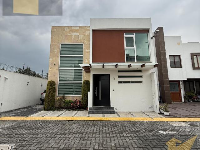 CASA EN RENTA EN FRACCIONAMIENTO TULIPANES EN BELLAVISTA, METEPEC