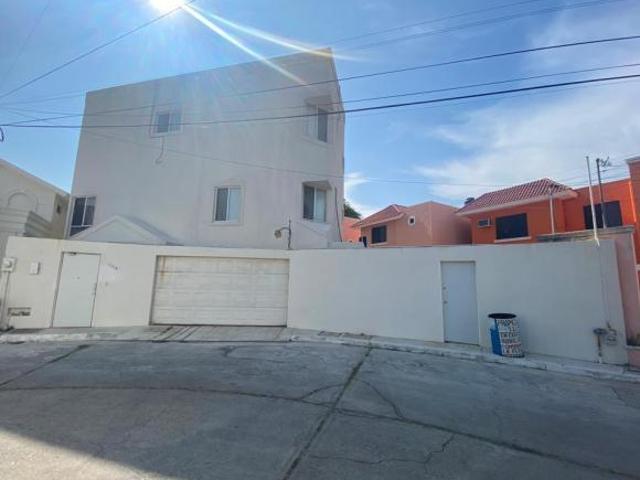 Casa en renta en fraccionamiento villa vera INF 833. 245. 55. 22