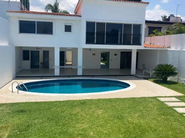 Casa en Renta en Fraccionamiento Vistahermosa, Cuernavaca